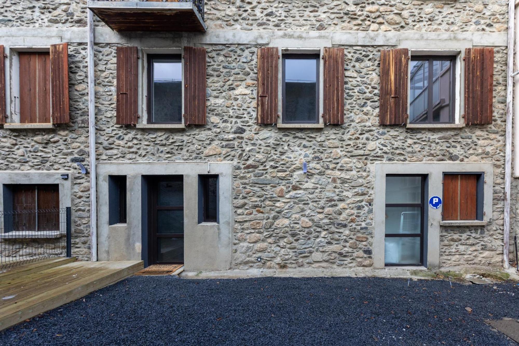 Le Repaire Des Ecureuils - Appt Avec Terrasse Apartment Formigueres Luaran gambar